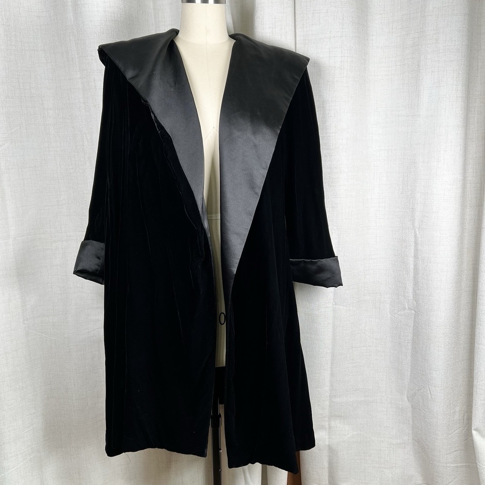 Vintage 70s 80s Jackie Bernard Eklektic Black Velvet Long Jacket Opera Coat Sz 8